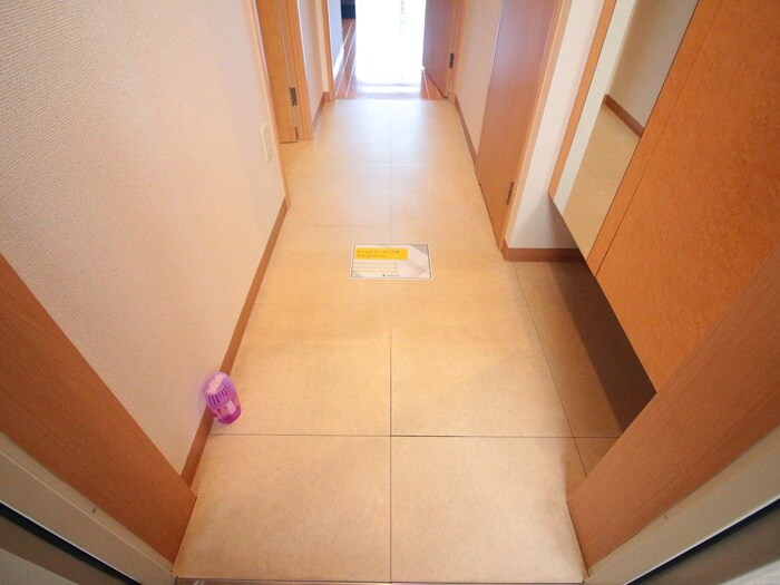 物件内観写真19　(廊下)