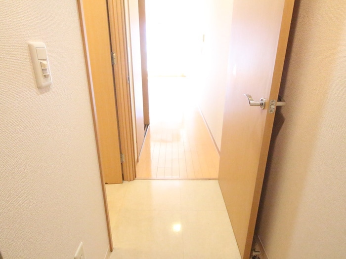 物件内観写真20　(洗濯機置場)