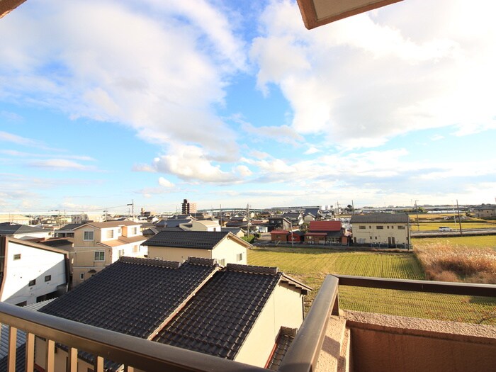 物件内観写真22　(室内からの展望)