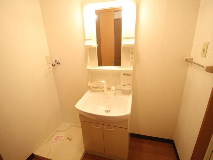 物件内観写真12　(洗面)