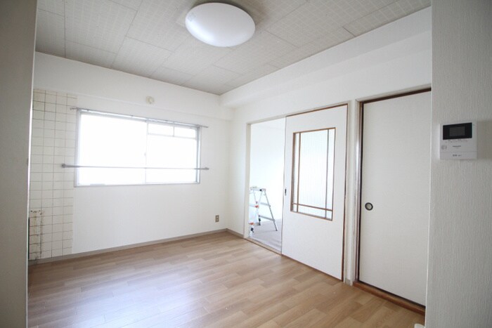 物件内観写真10　(内観写真)