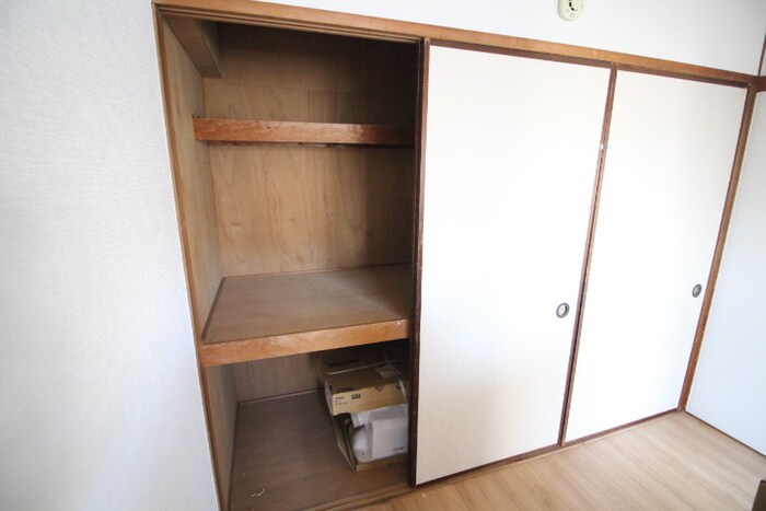 物件内観写真15　(収納)
