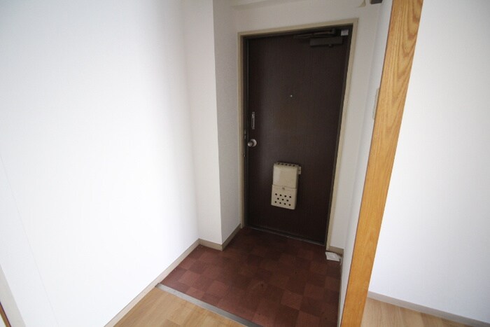物件内観写真19　(玄関)