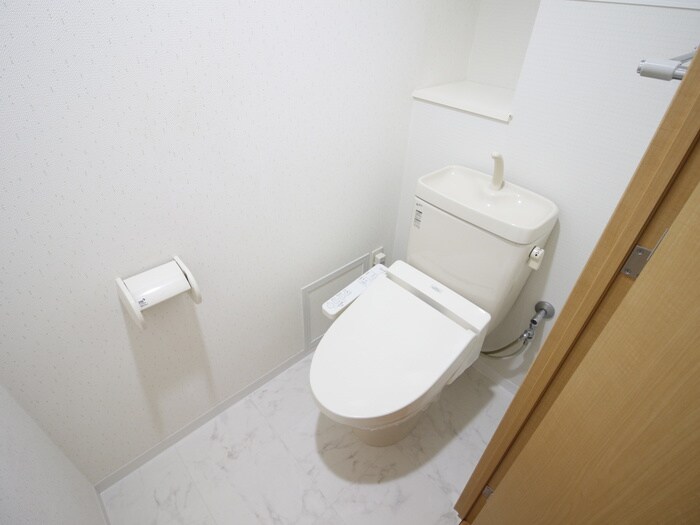 物件内観写真13　(トイレ)