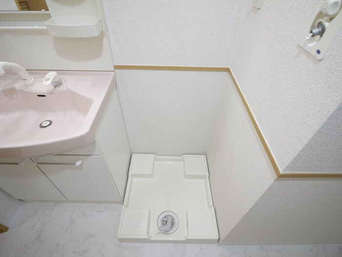 物件内観写真21　(洗濯機置場)