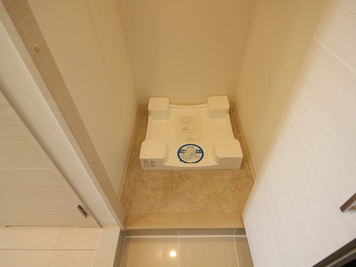 物件内観写真9　(洗濯機置場)