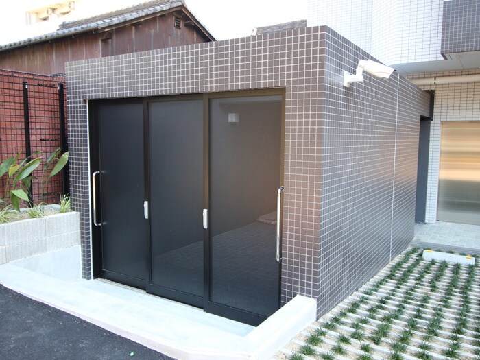 物件外観写真4　(建物設備)