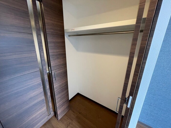 物件内観写真16　(収納)