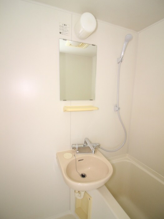 物件内観写真10　(バス／シャワールーム等)