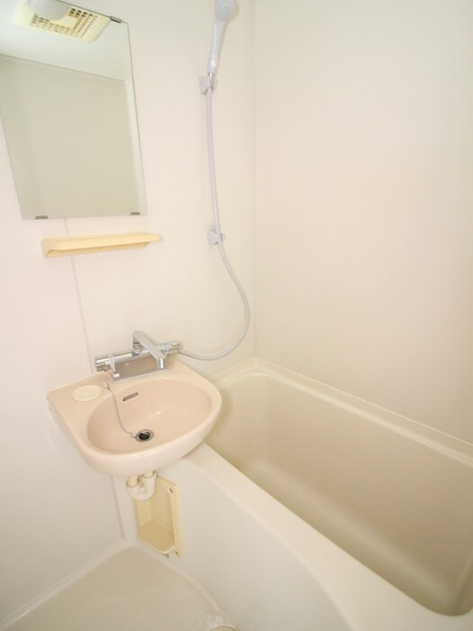 物件内観写真11　(バス／シャワールーム等)