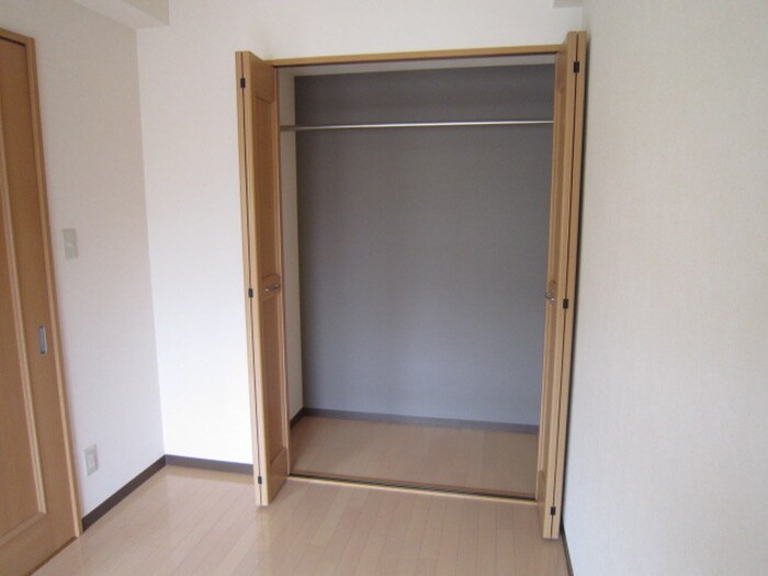 物件内観写真6　(収納)