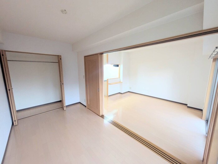 物件内観写真16　(居室)