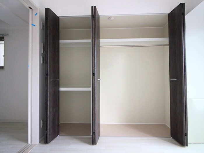 物件内観写真16　(収納)