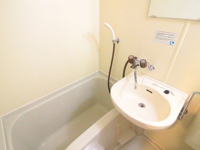 物件内観写真11　(バス／シャワールーム等)