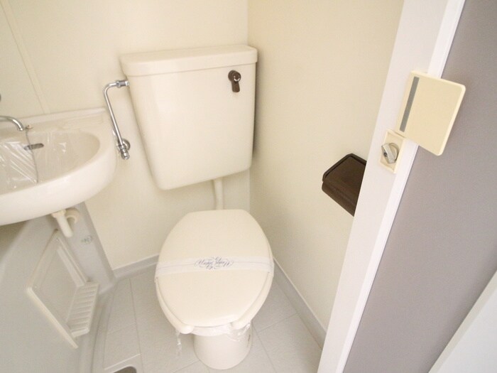 物件内観写真13　(トイレ)