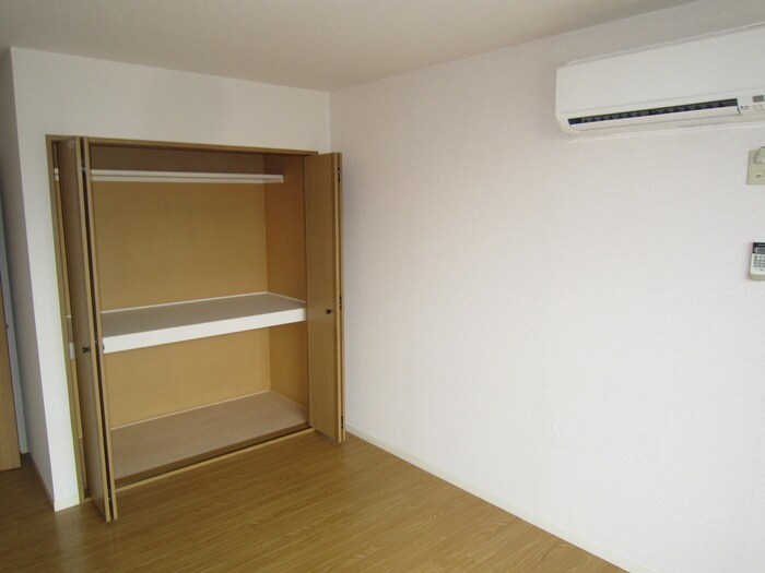 物件内観写真10　(収納)