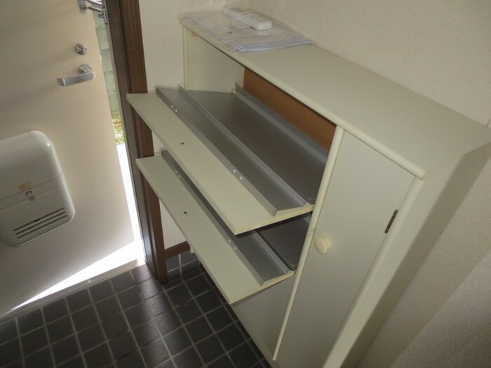 物件内観写真18　(靴箱)