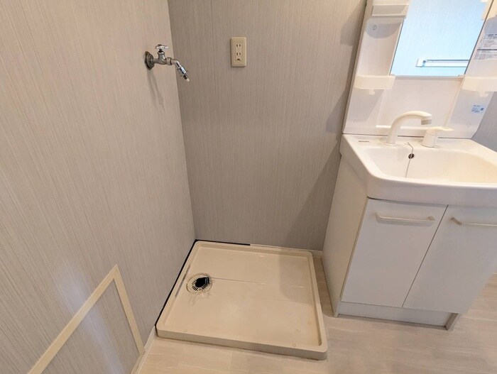 物件内観写真15　(洗濯機置場)