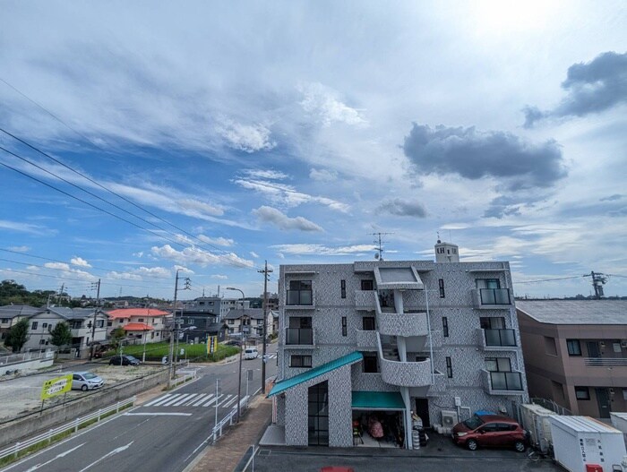 物件内観写真22　(室内からの展望)