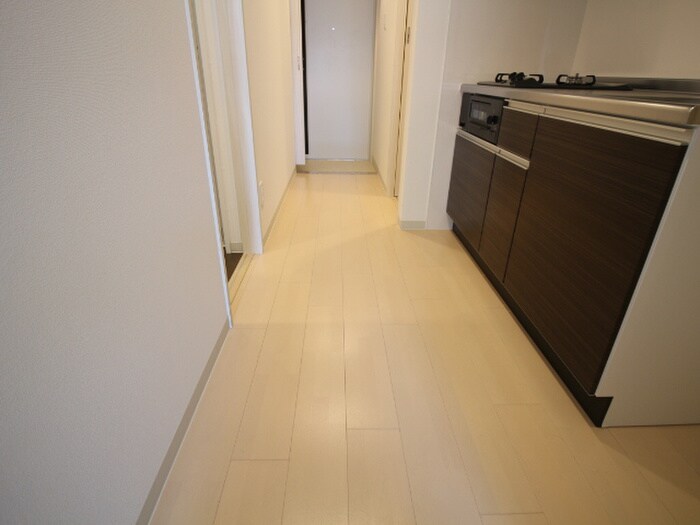 物件内観写真11　(廊下)