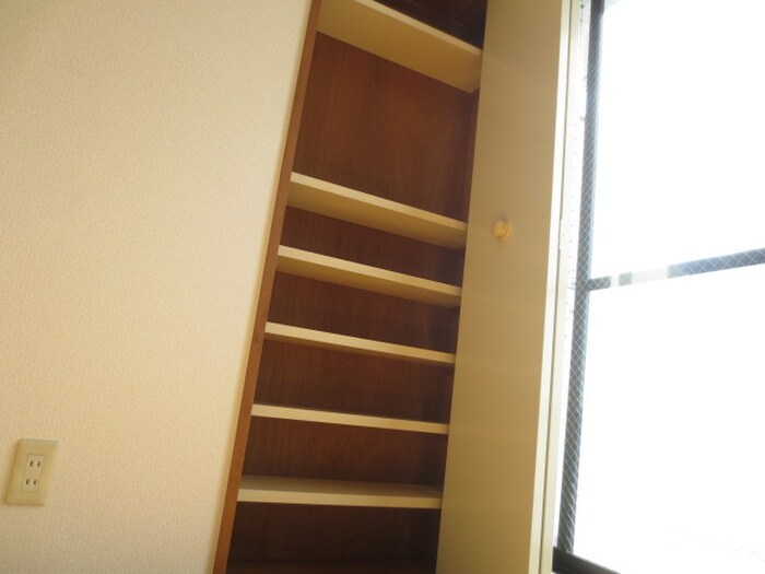 物件内観写真18　(収納)