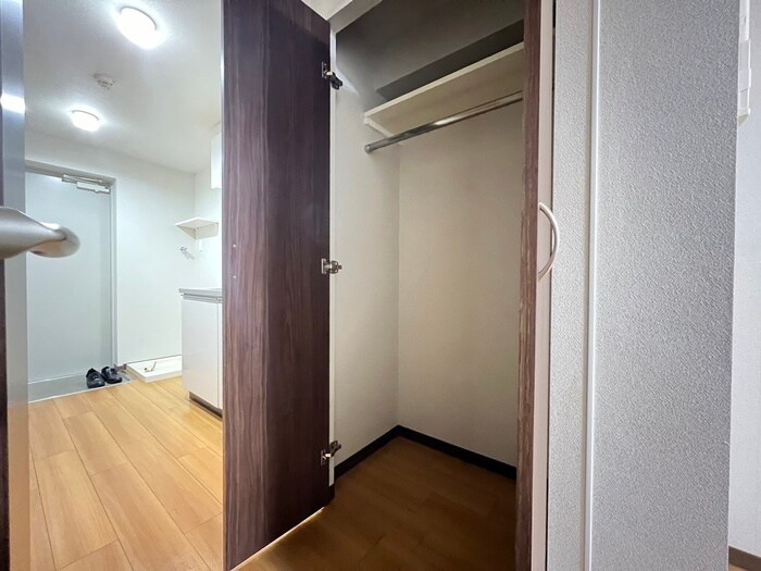 物件内観写真9　(収納)