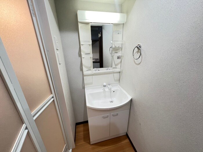 物件内観写真13　(洗面)