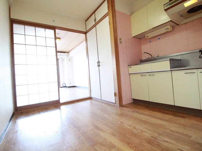 物件内観写真13　(居室)