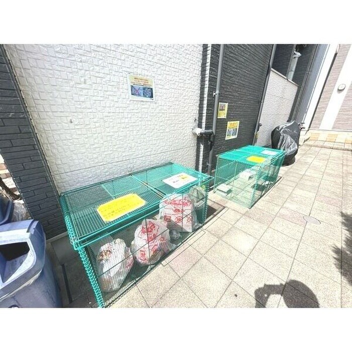 物件外観写真4　(建物設備)