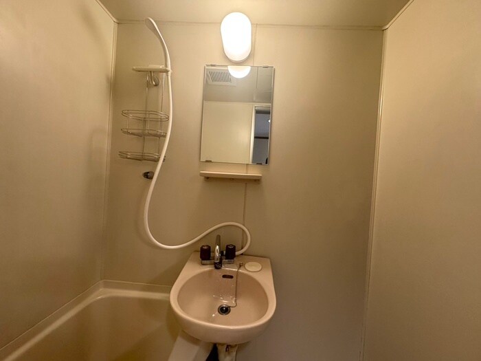 物件内観写真11　(洗面)