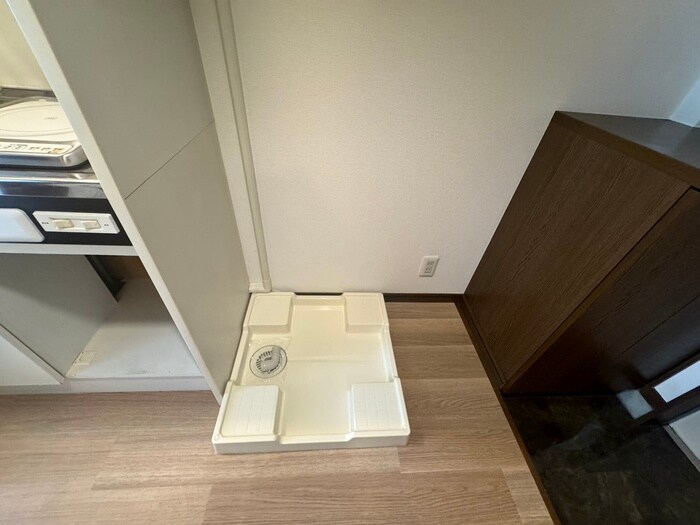 物件内観写真12　(洗濯機置場)