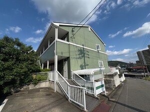 パ－クサイド高蔵寺外観写真