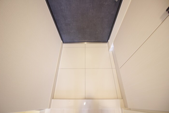 物件内観写真15　(玄関)