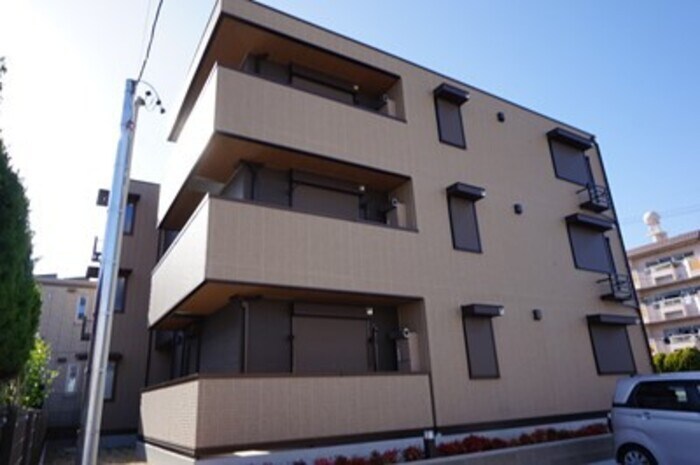 物件外観写真1　(外観写真)