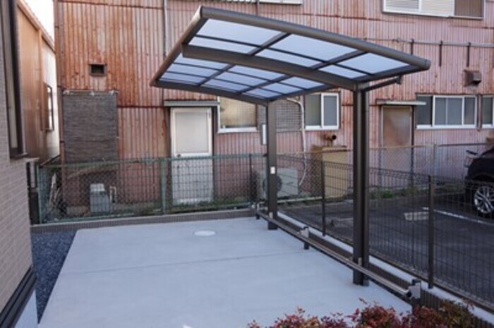 物件外観写真2　(駐輪場)