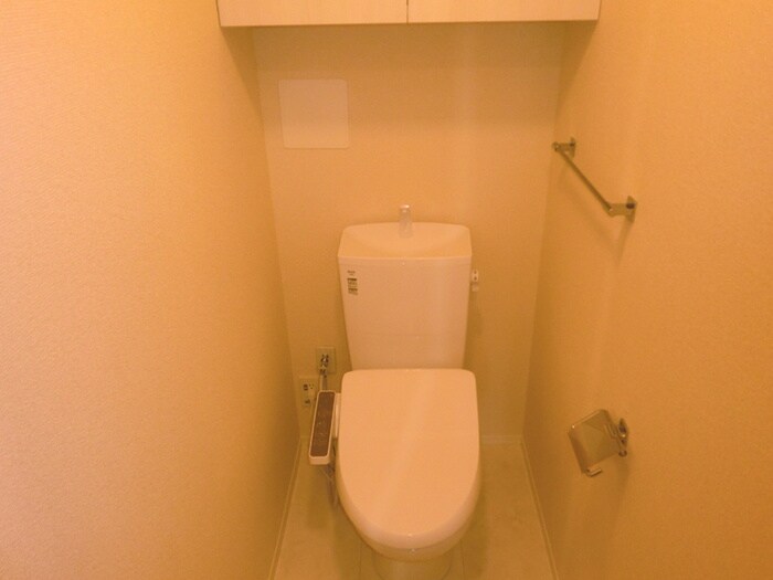 物件内観写真5　(トイレ)