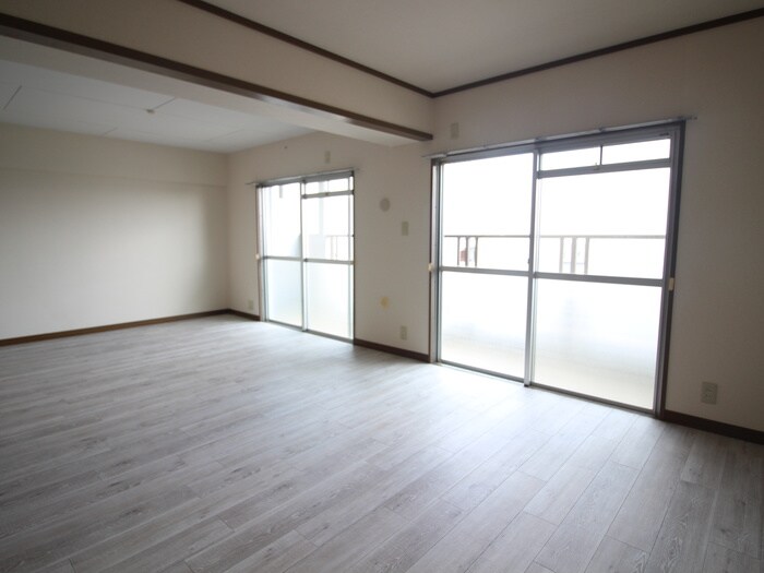 物件内観写真6　(居室)