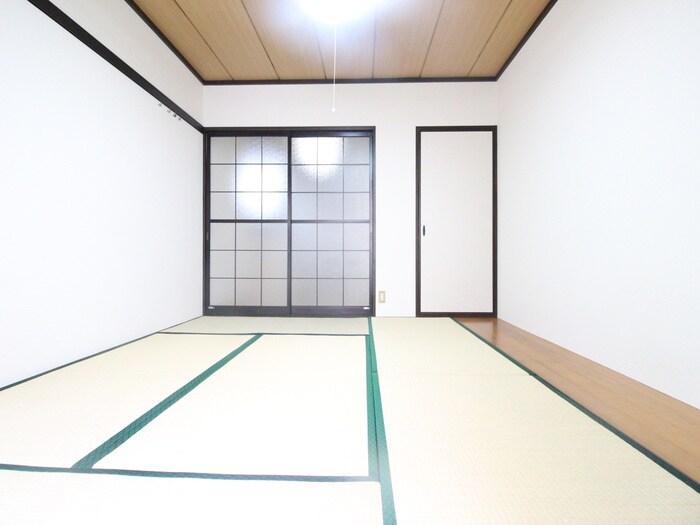 物件内観写真7　(居室)