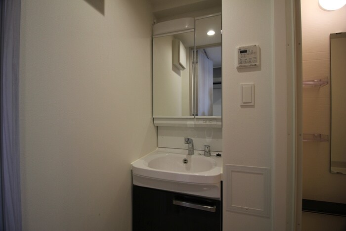 物件内観写真13　(洗面)