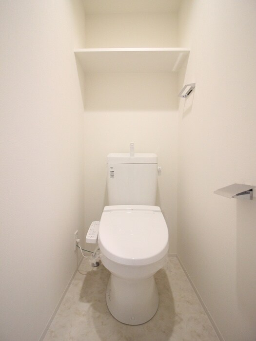 物件内観写真14　(トイレ)