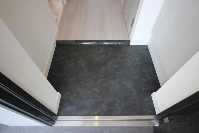 物件内観写真15　(玄関)