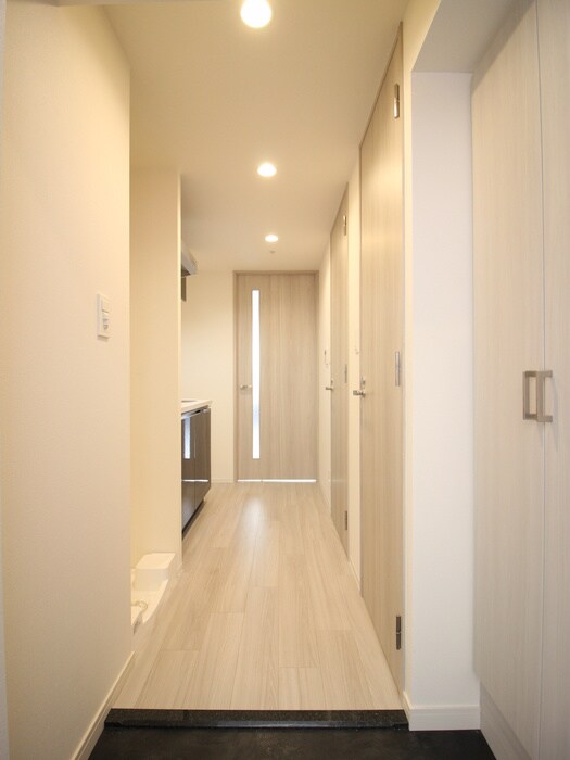 物件内観写真19　(玄関)