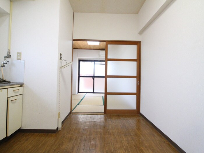 物件内観写真8　(居室)