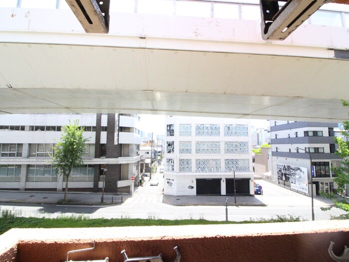 物件内観写真18　(室内からの展望)