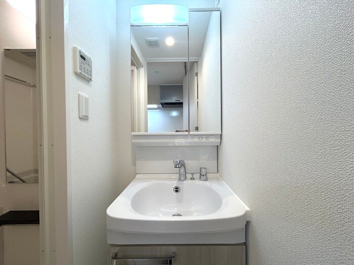 物件内観写真12　(洗面)