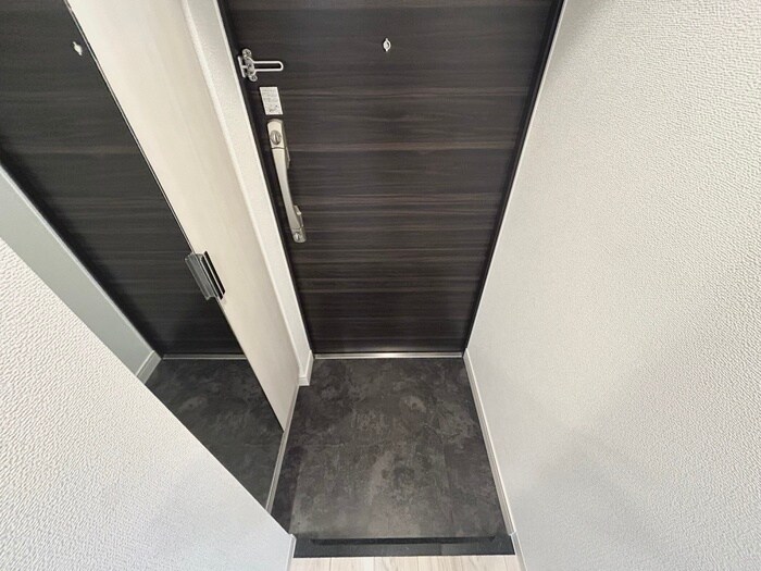 物件内観写真15　(玄関)