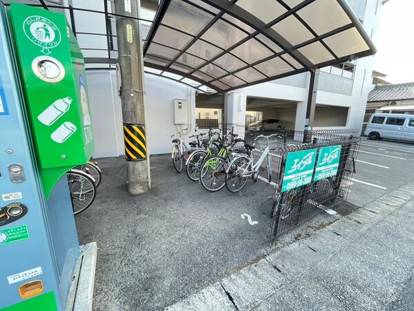 駐輪場