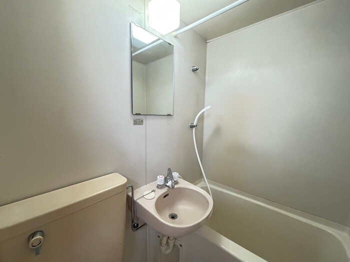 物件内観写真12　(洗面)