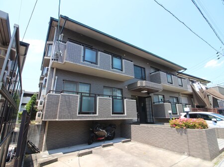 サンヒルズ黒笹外観写真