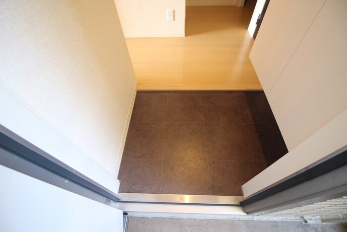 物件内観写真19　(玄関)